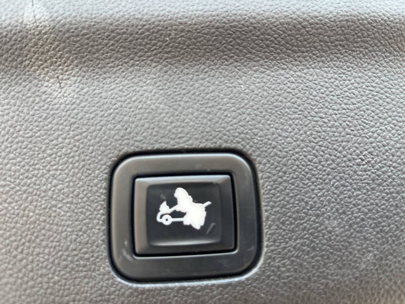 Chevrolet Tahoe Vehicle Image 27