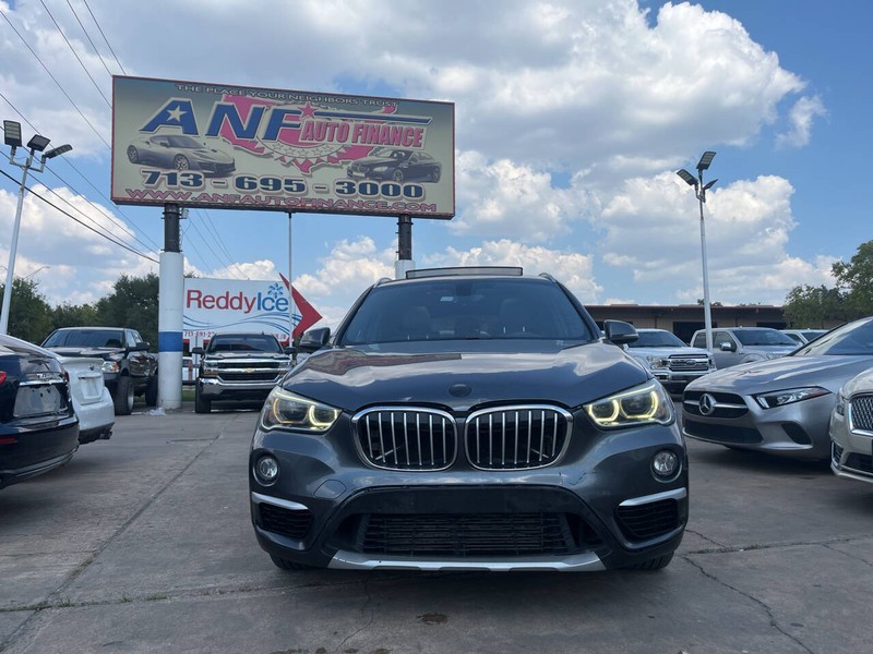 BMW X1 Vehicle Image 02