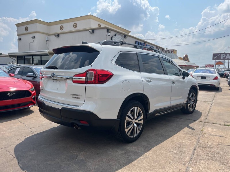 Subaru Ascent Vehicle Image 05