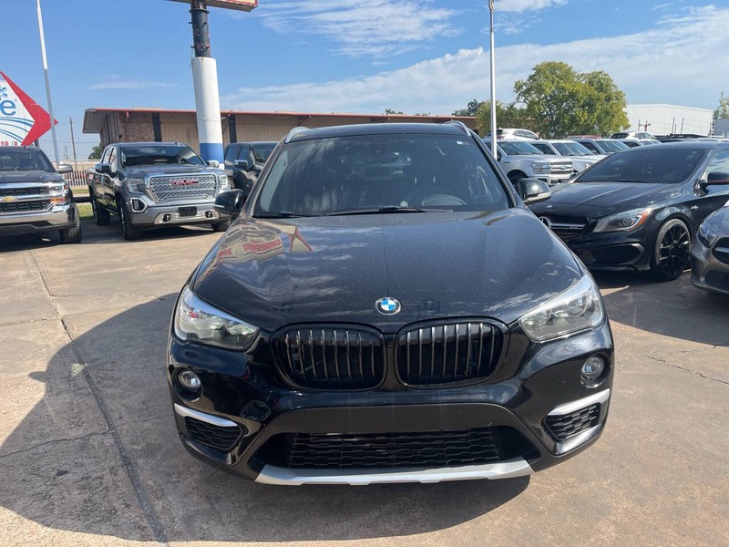 BMW X1 Vehicle Image 02