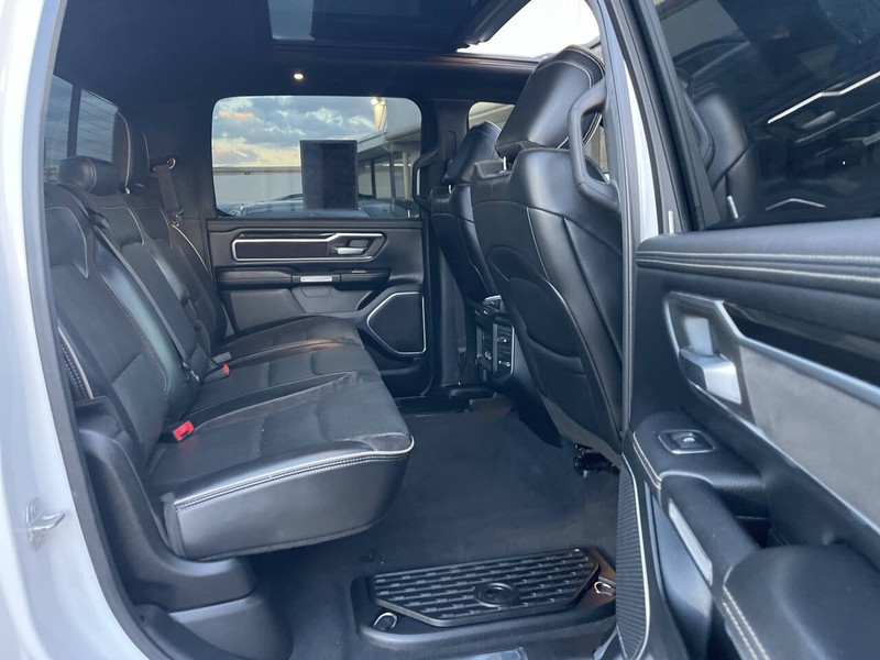 Ram 1500 Vehicle Image 09