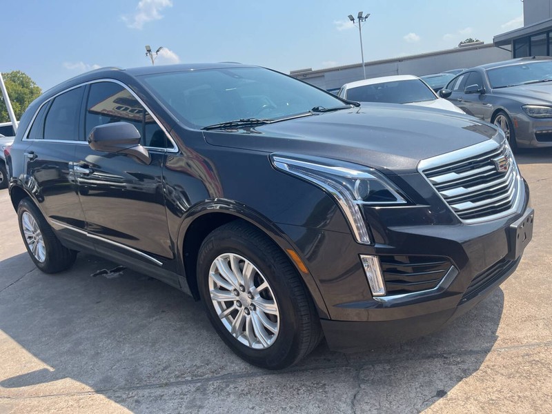 Cadillac XT5 Vehicle Image 02