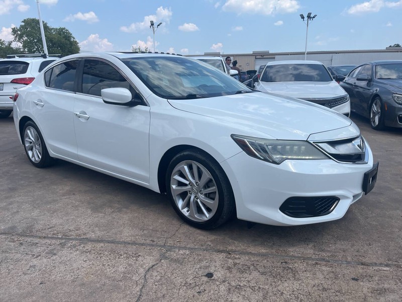 Acura ILX Vehicle Image 02