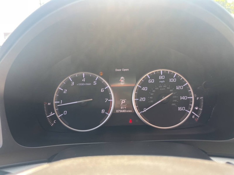 Acura ILX Vehicle Image 11