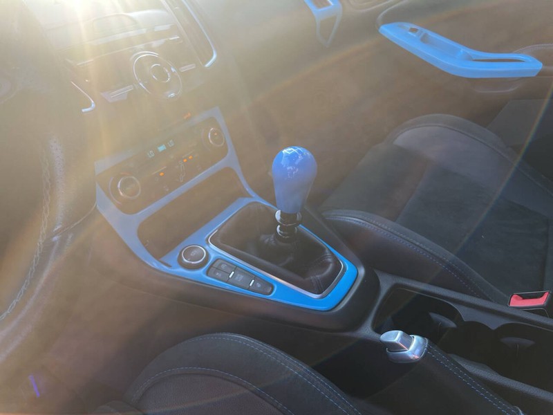 Ford Focus Hatchback Vehicle Image 12