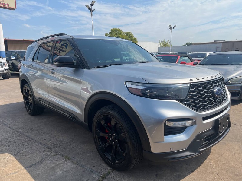 Ford Explorer Vehicle Image 02