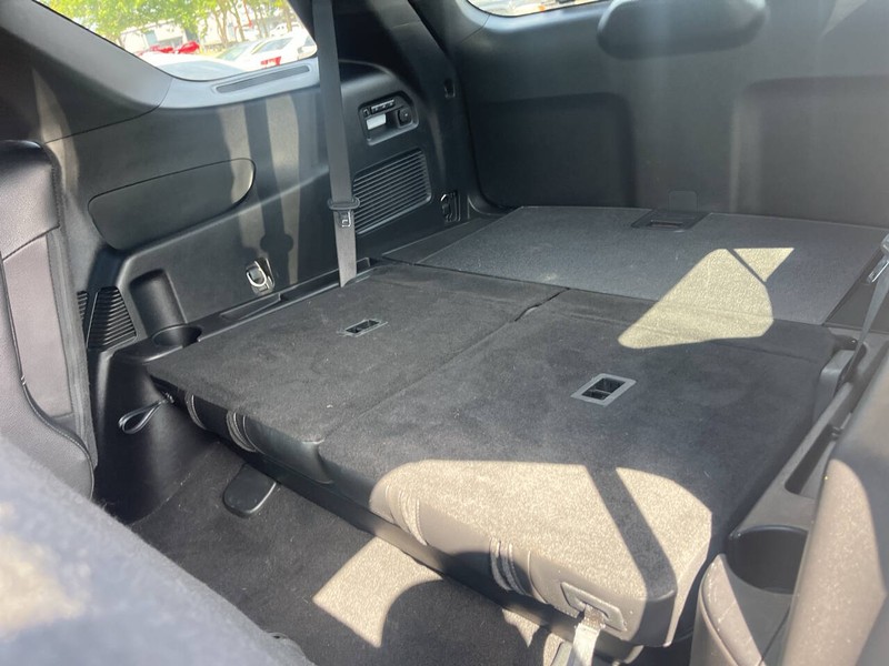 Ford Explorer Vehicle Image 19
