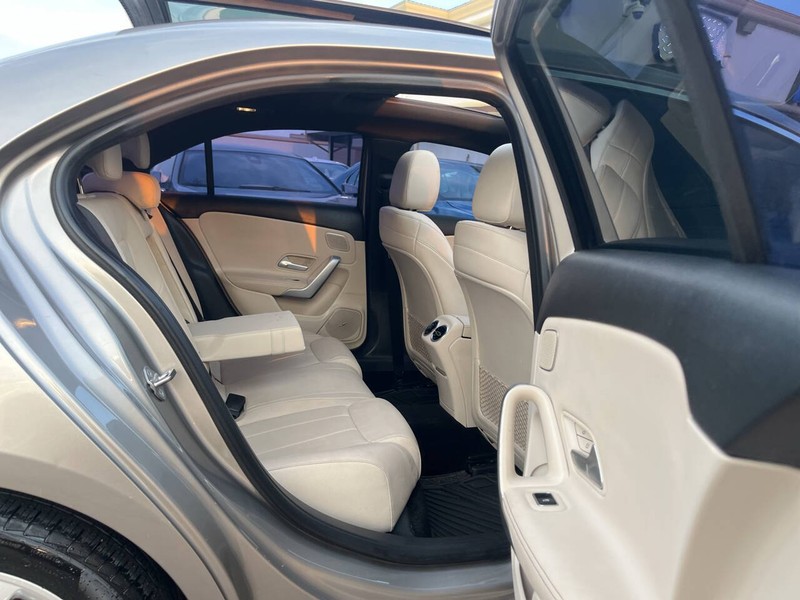 Mercedes-Benz A-Class Vehicle Image 09