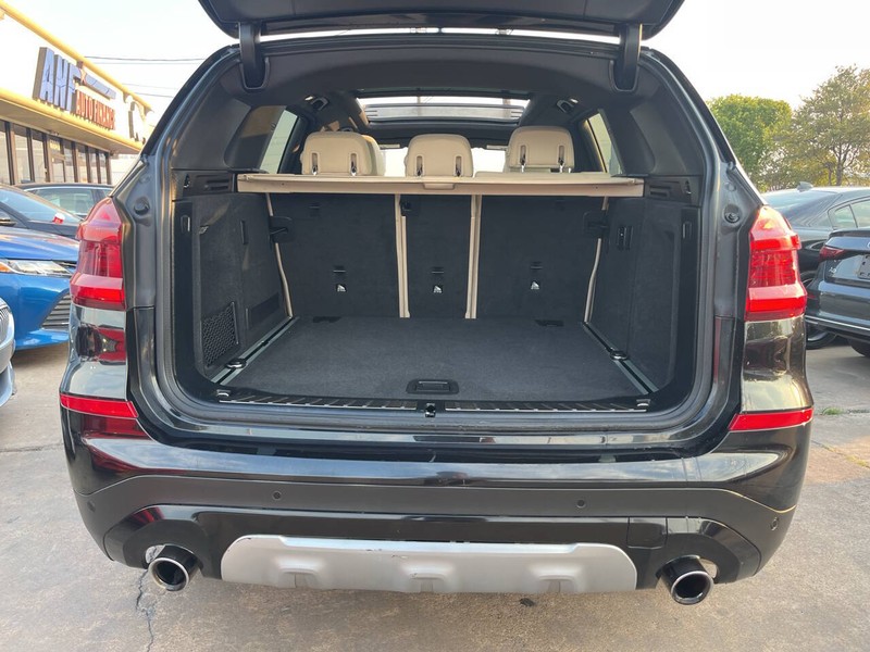 BMW X3 Vehicle Image 09