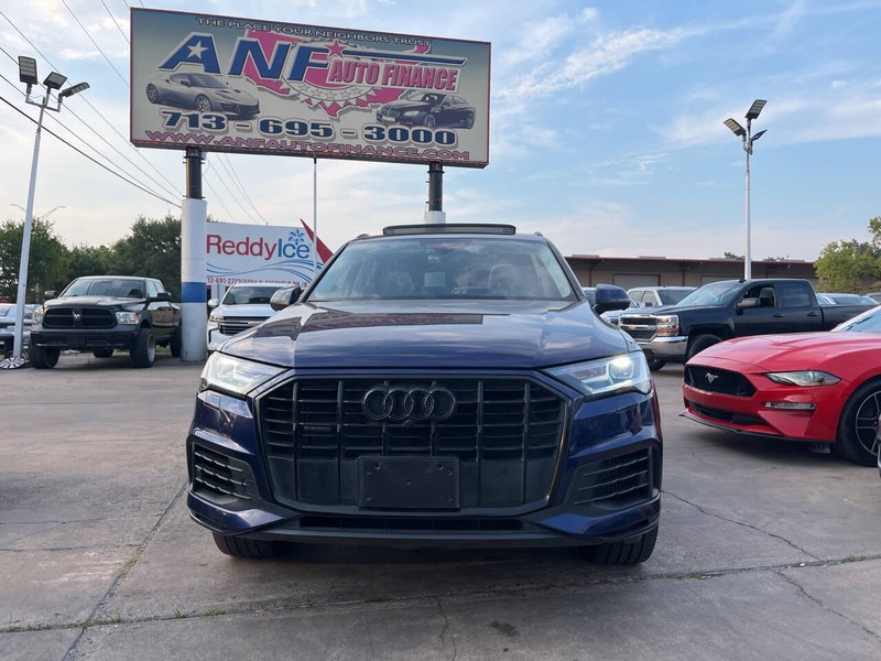 Audi Q7 Vehicle Image 02