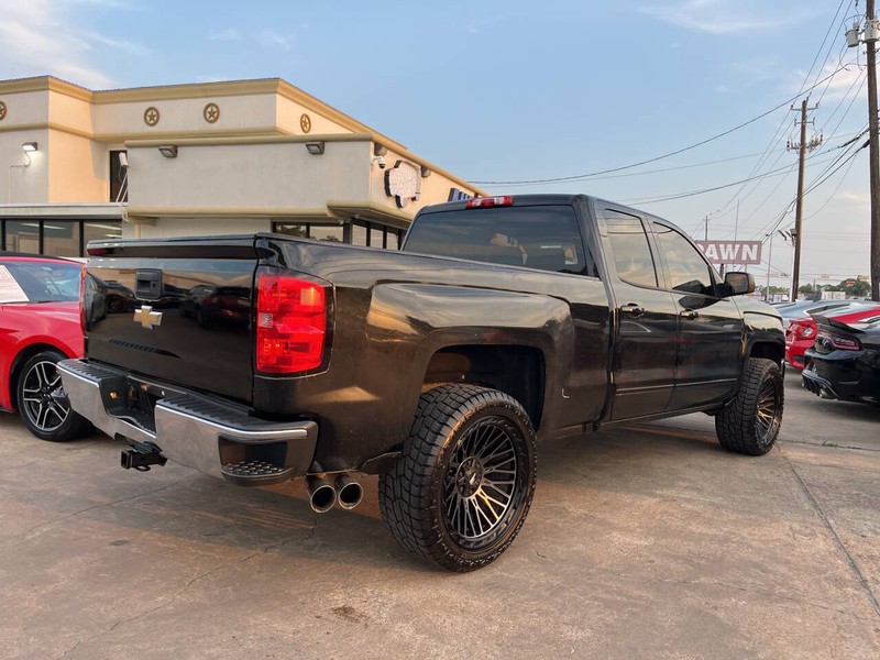 Chevrolet Silverado 1500 Vehicle Image 04