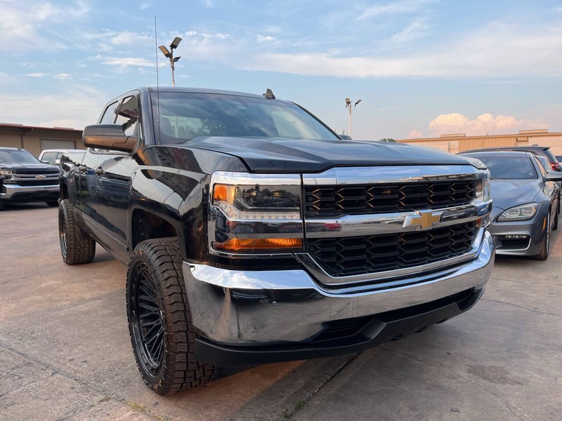 Chevrolet Silverado 1500 Vehicle Image 05