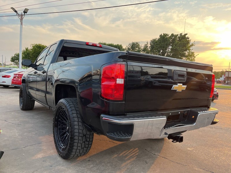 Chevrolet Silverado 1500 Vehicle Image 12