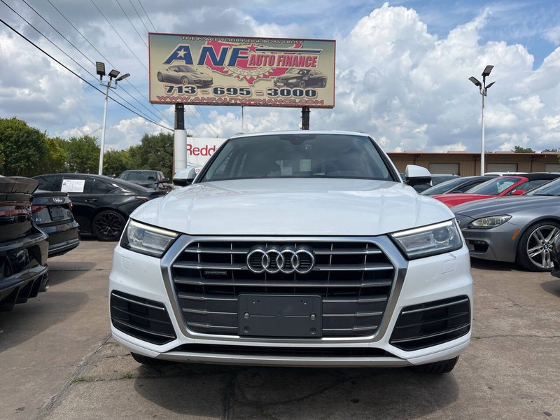 Audi Q5 Vehicle Image 03