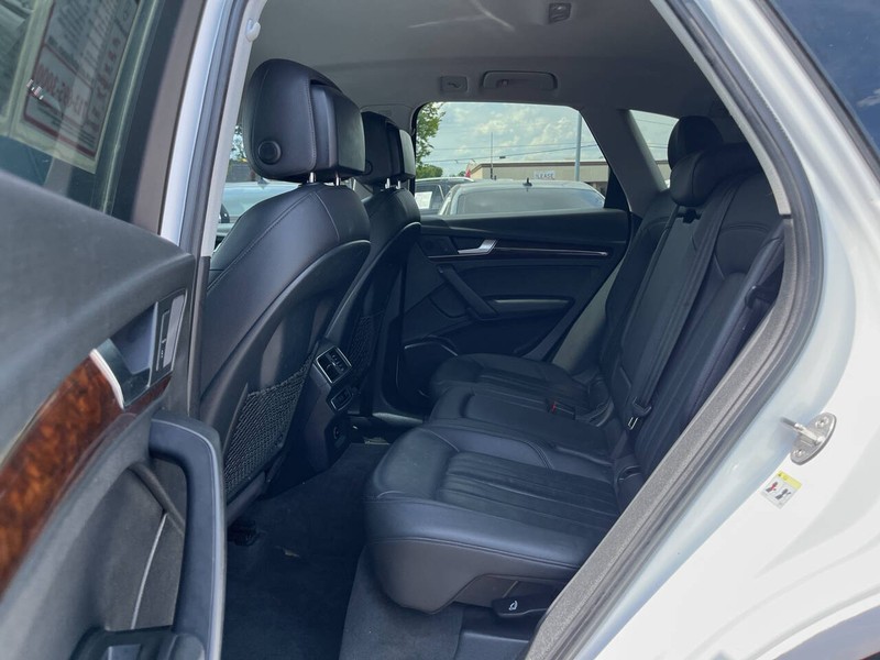 Audi Q5 Vehicle Image 13