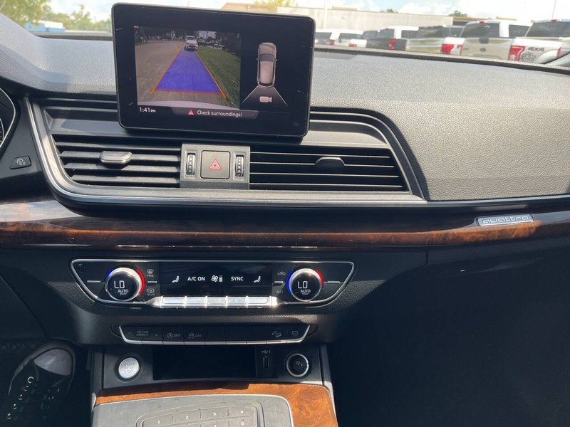 Audi Q5 Vehicle Image 17
