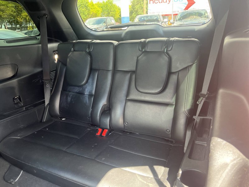 Ford Explorer Vehicle Image 09