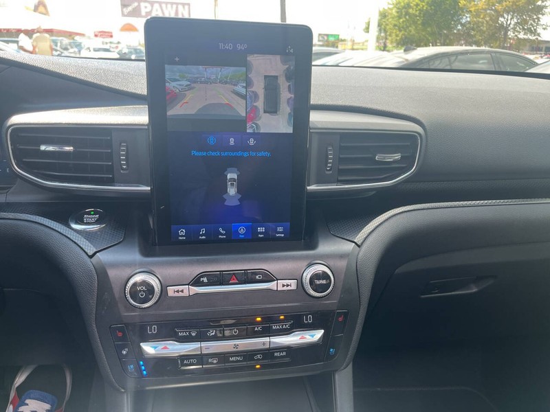 Ford Explorer Vehicle Image 14