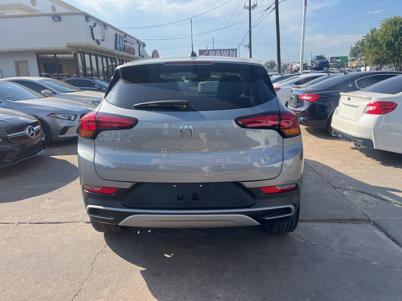 Buick Encore GX Vehicle Image 02