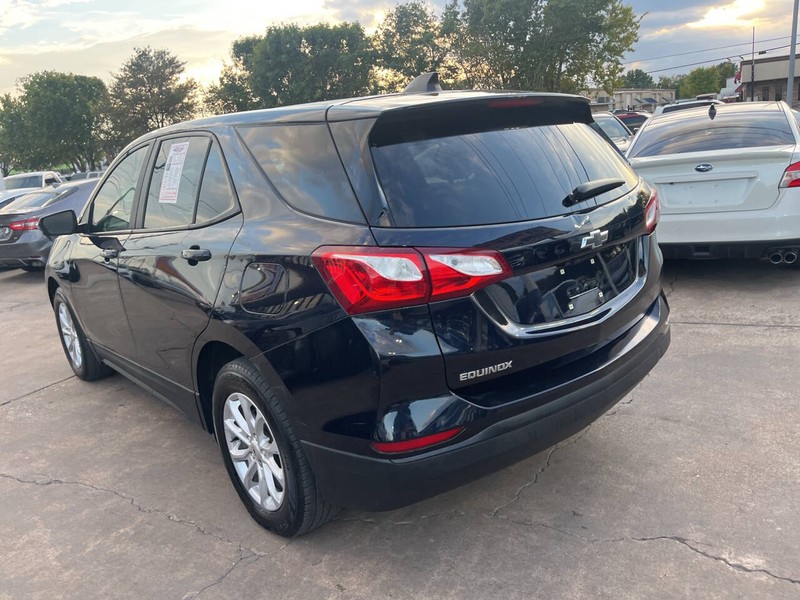 Chevrolet Equinox Vehicle Image 06