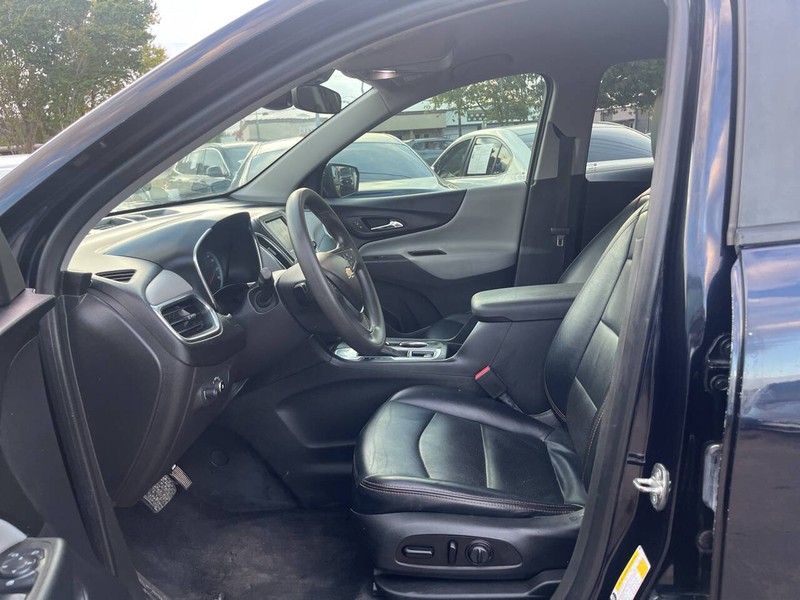 Chevrolet Equinox Vehicle Image 09