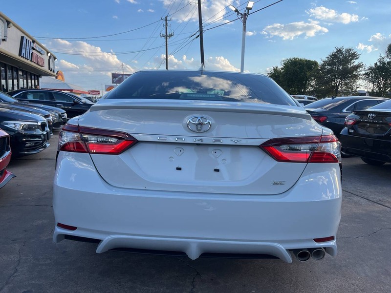 Toyota Camry Vehicle Image 04