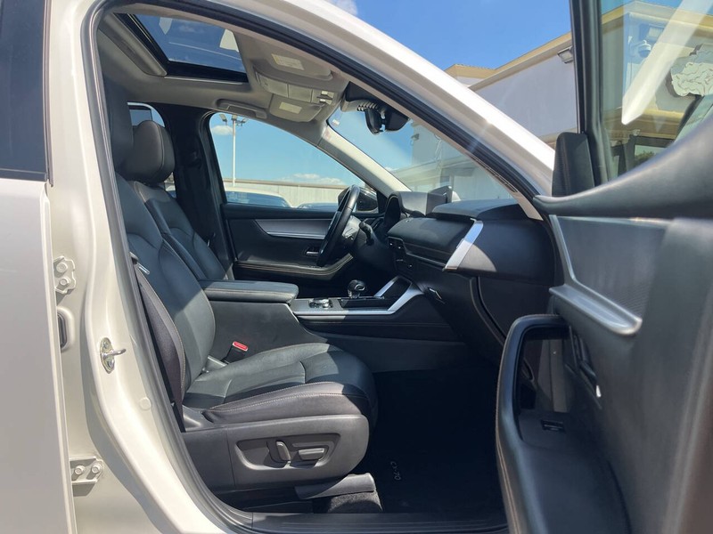 Mazda CX-70 Vehicle Image 11