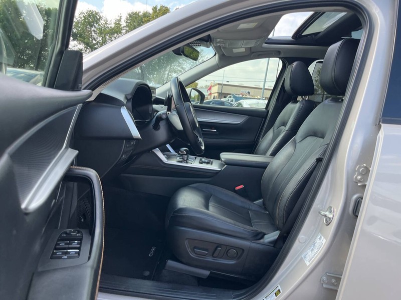 Mazda CX-90 Vehicle Image 07