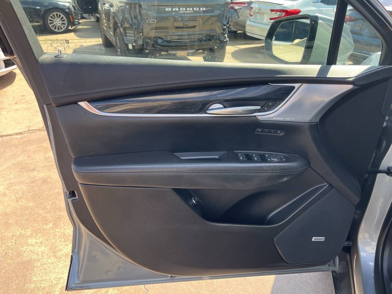 Cadillac XT5 Vehicle Image 07