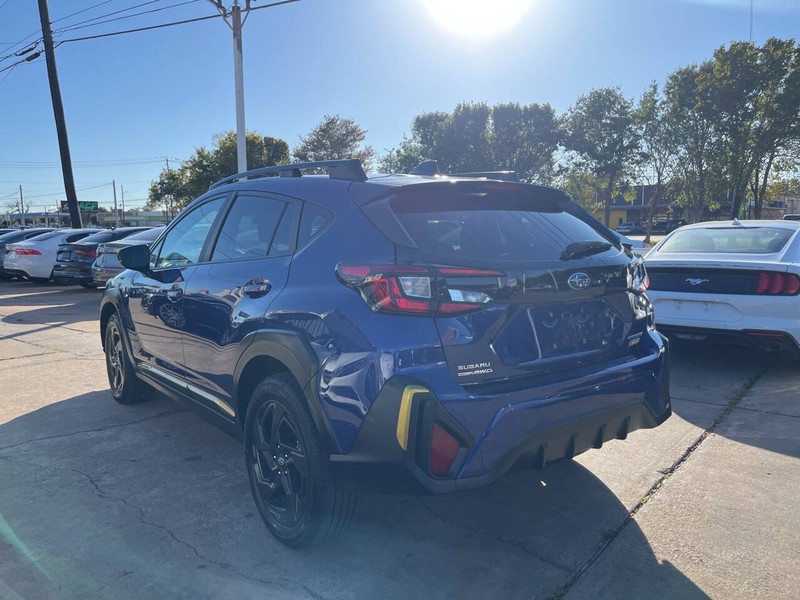 Subaru Crosstrek Vehicle Image 03