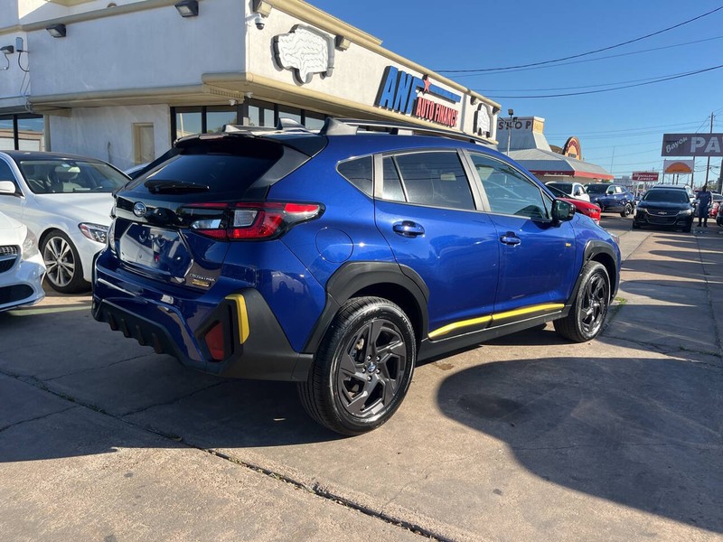 Subaru Crosstrek Vehicle Image 05