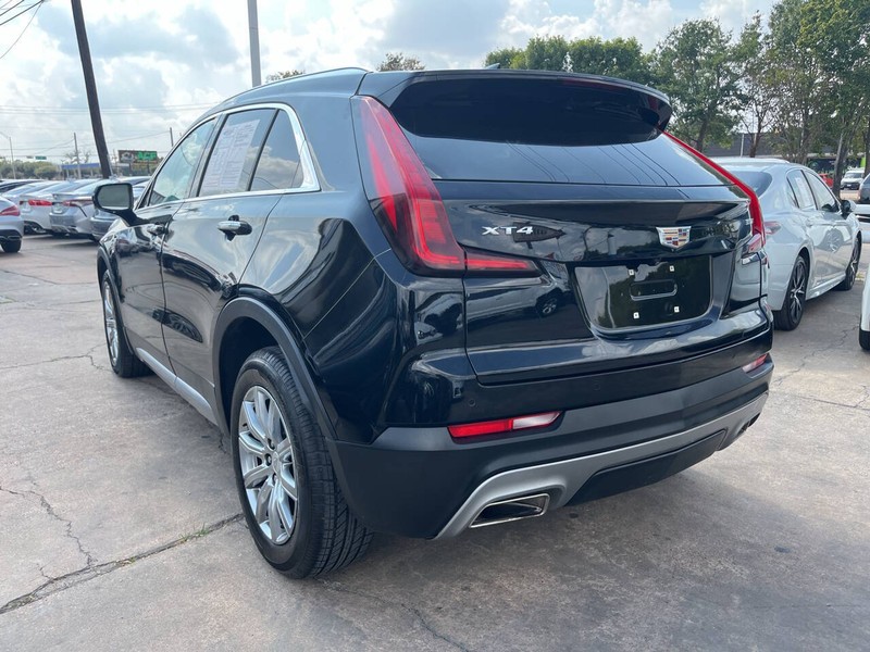 Cadillac XT4 Vehicle Image 09