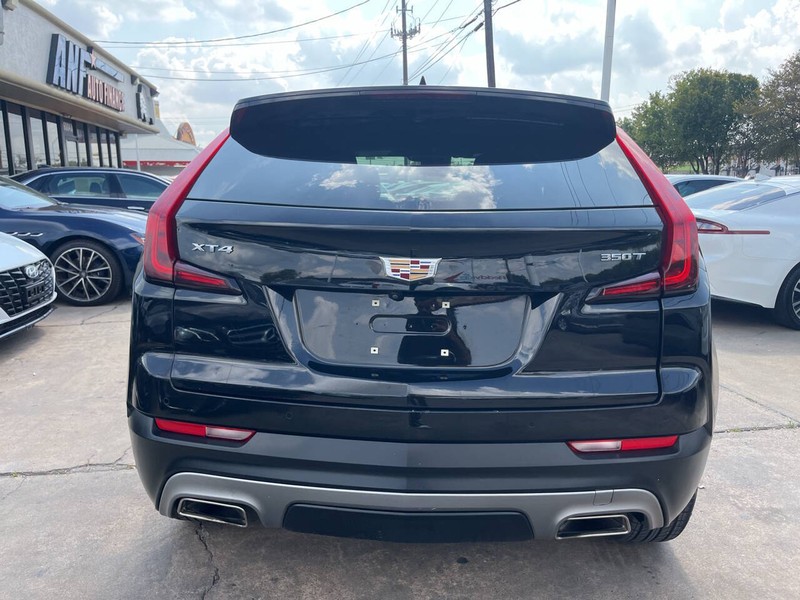 Cadillac XT4 Vehicle Image 10