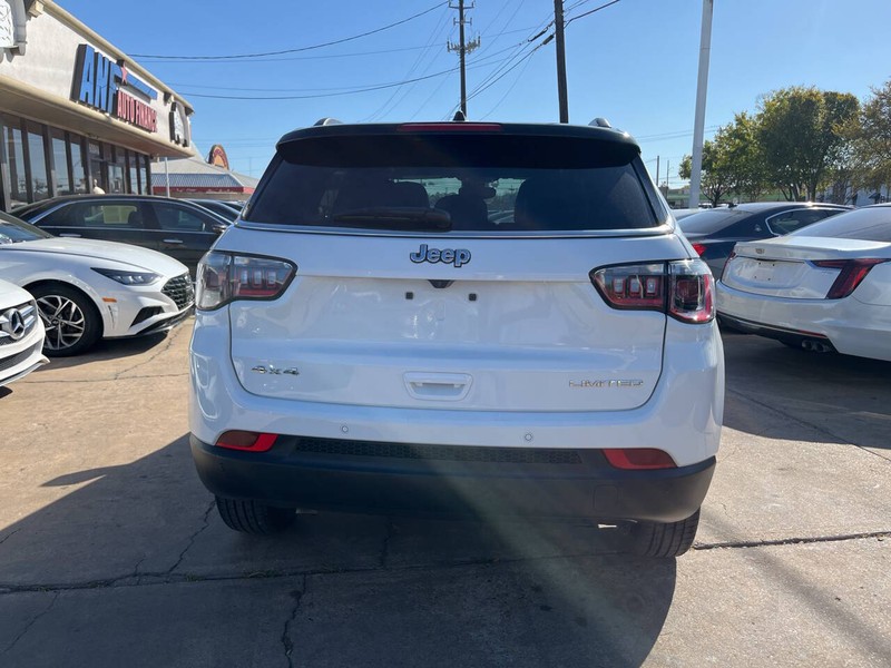 Jeep Compass Vehicle Image 04