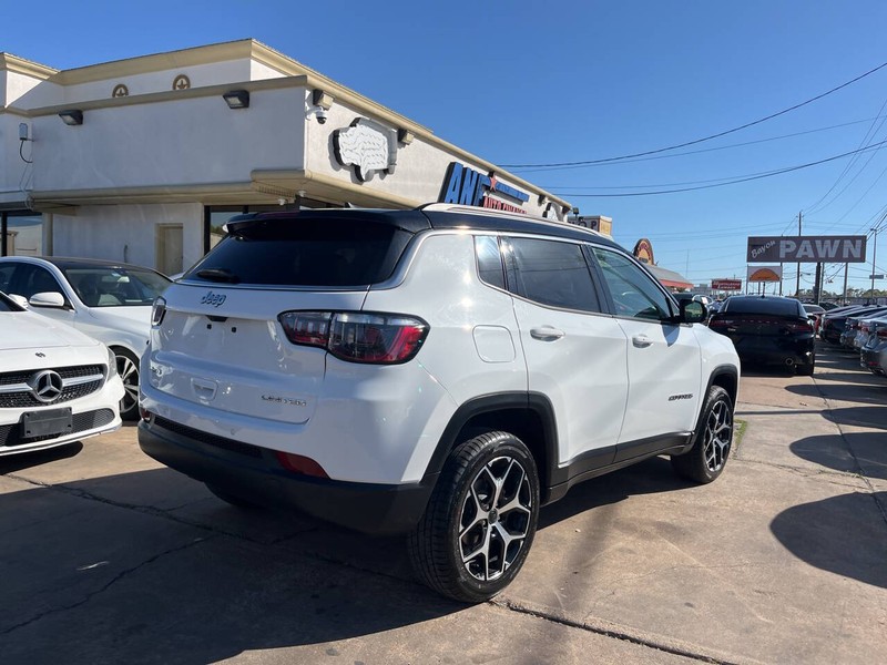 Jeep Compass Vehicle Image 05