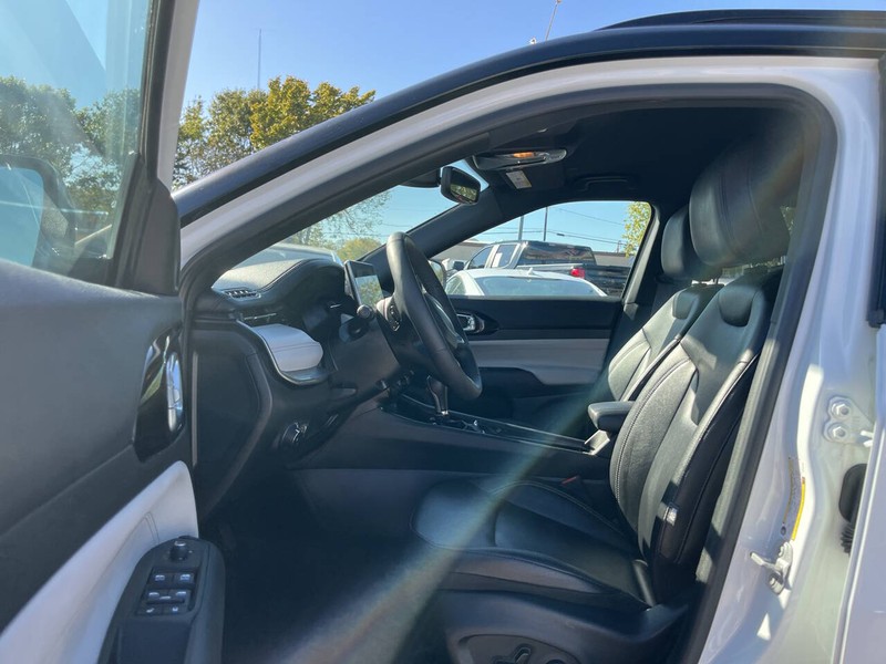 Jeep Compass Vehicle Image 07