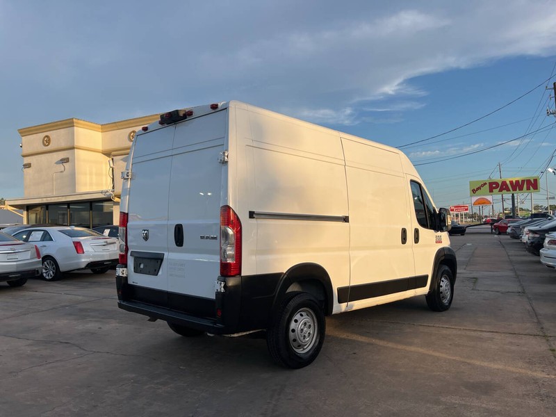 Ram ProMaster Cargo Van Vehicle Image 06