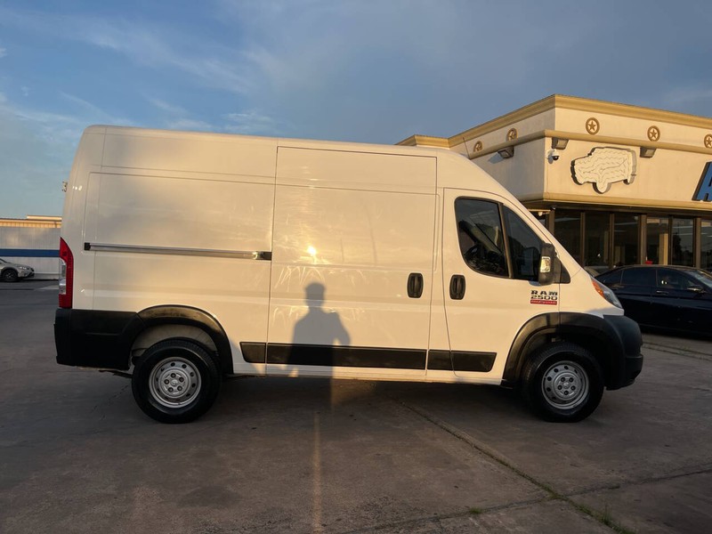 Ram ProMaster Cargo Van Vehicle Image 07