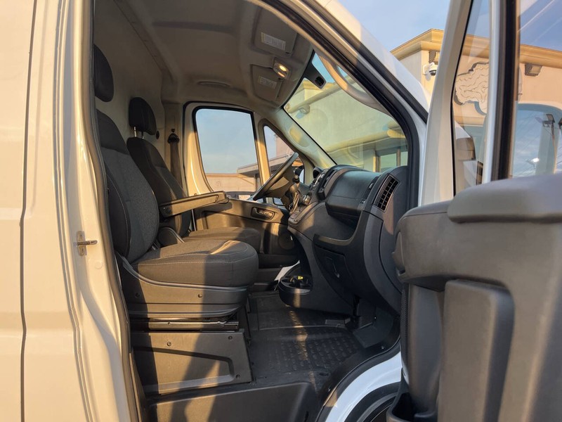 Ram ProMaster Cargo Van Vehicle Image 13