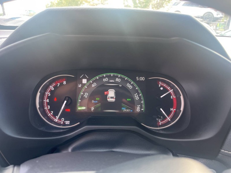 Toyota RAV4 Vehicle Image 10