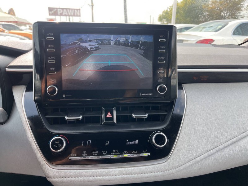 Toyota Corolla Vehicle Image 14