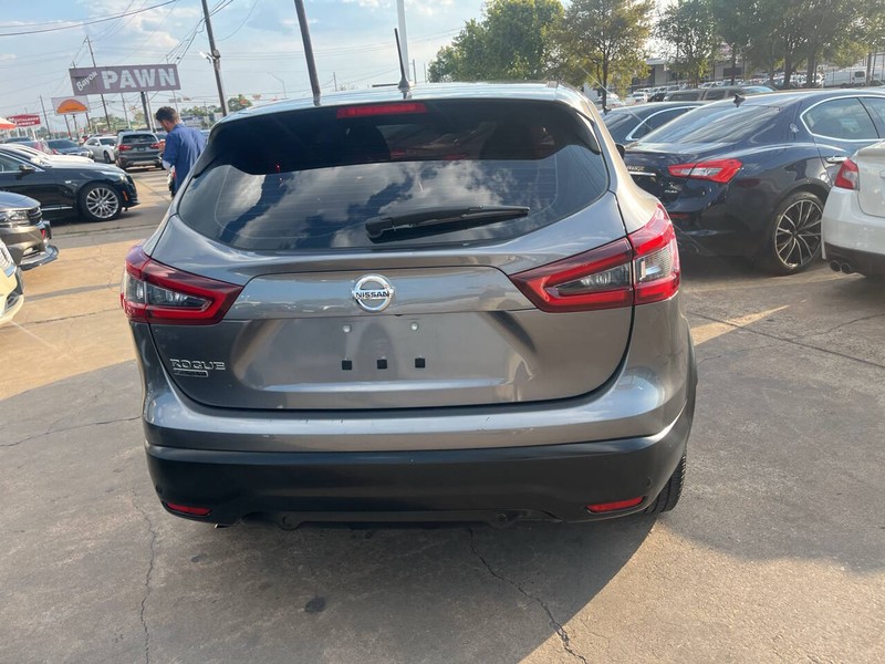 Nissan Rogue Sport Vehicle Image 05