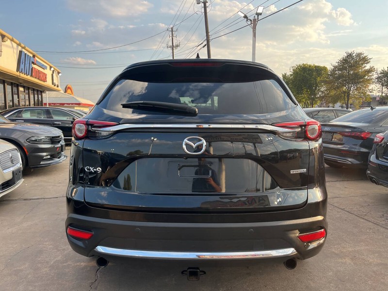 Mazda CX-9 Vehicle Image 04