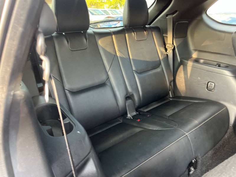 Mazda CX-9 Vehicle Image 12