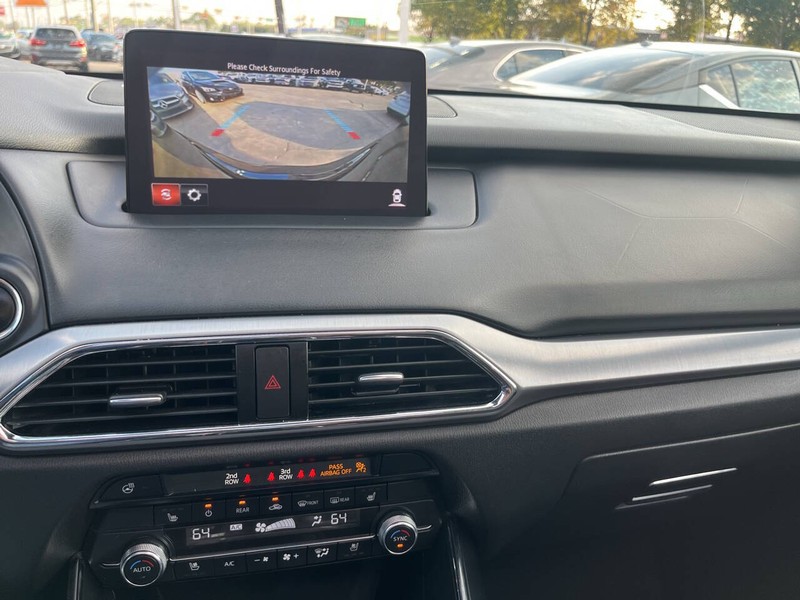 Mazda CX-9 Vehicle Image 14