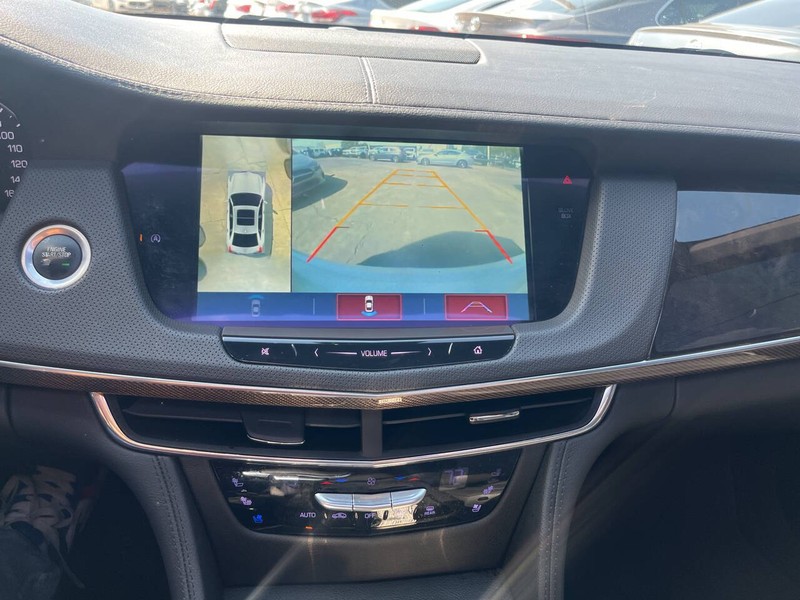 Cadillac CT6 Sedan Vehicle Image 13