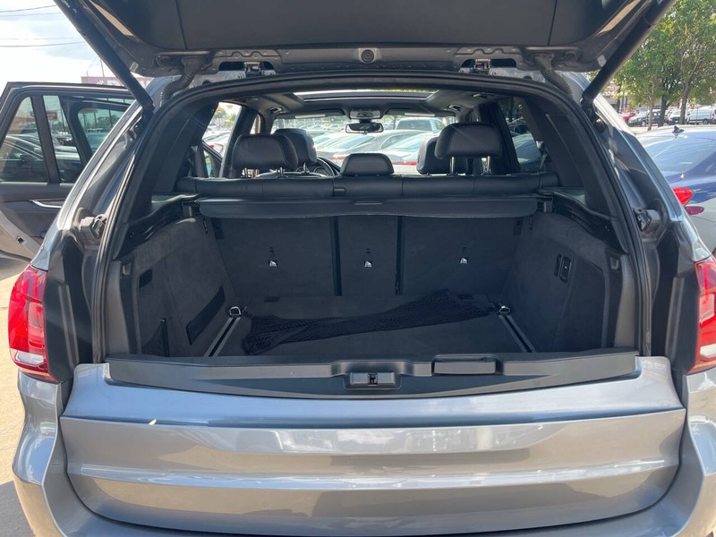 BMW X5 Vehicle Image 20
