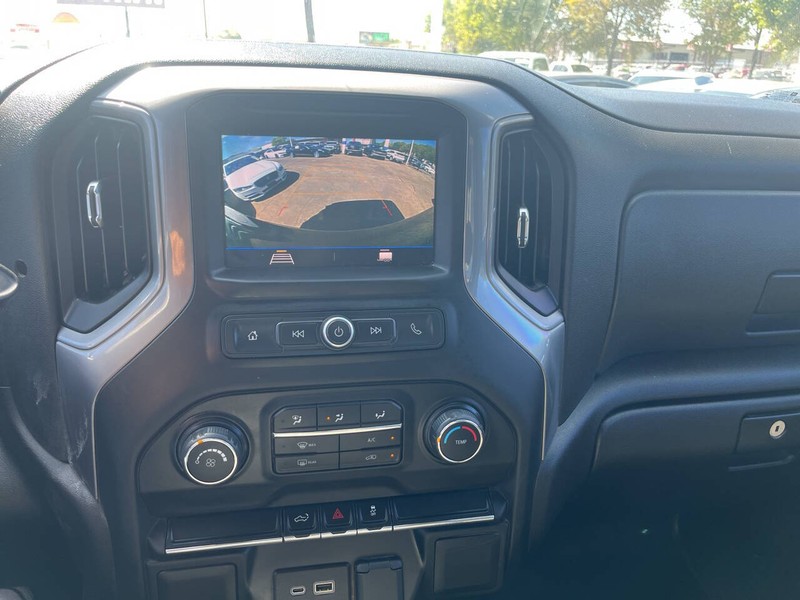 Chevrolet Silverado 1500 Vehicle Image 12