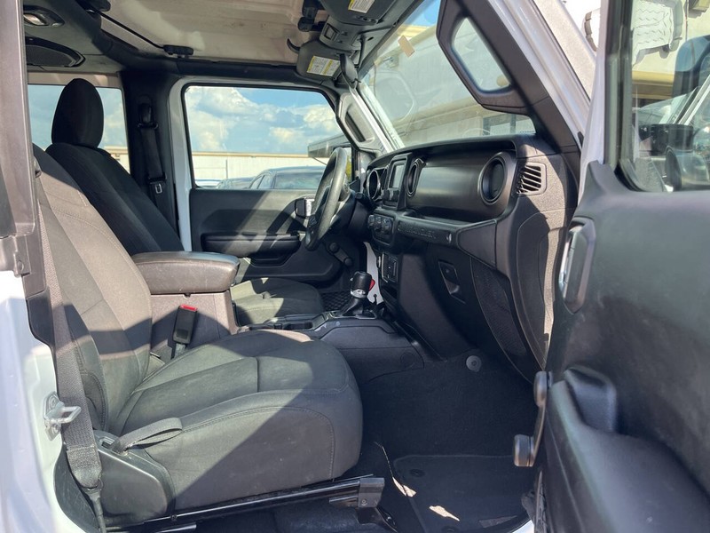 Jeep Wrangler Vehicle Image 10