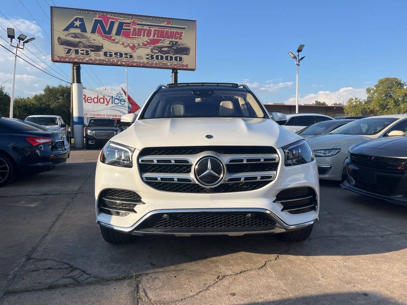 Mercedes-Benz GLS Vehicle Image 02